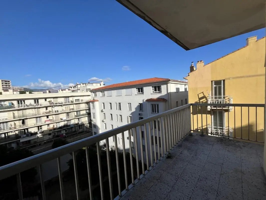 Appartement à louer, 32m², Ajaccio