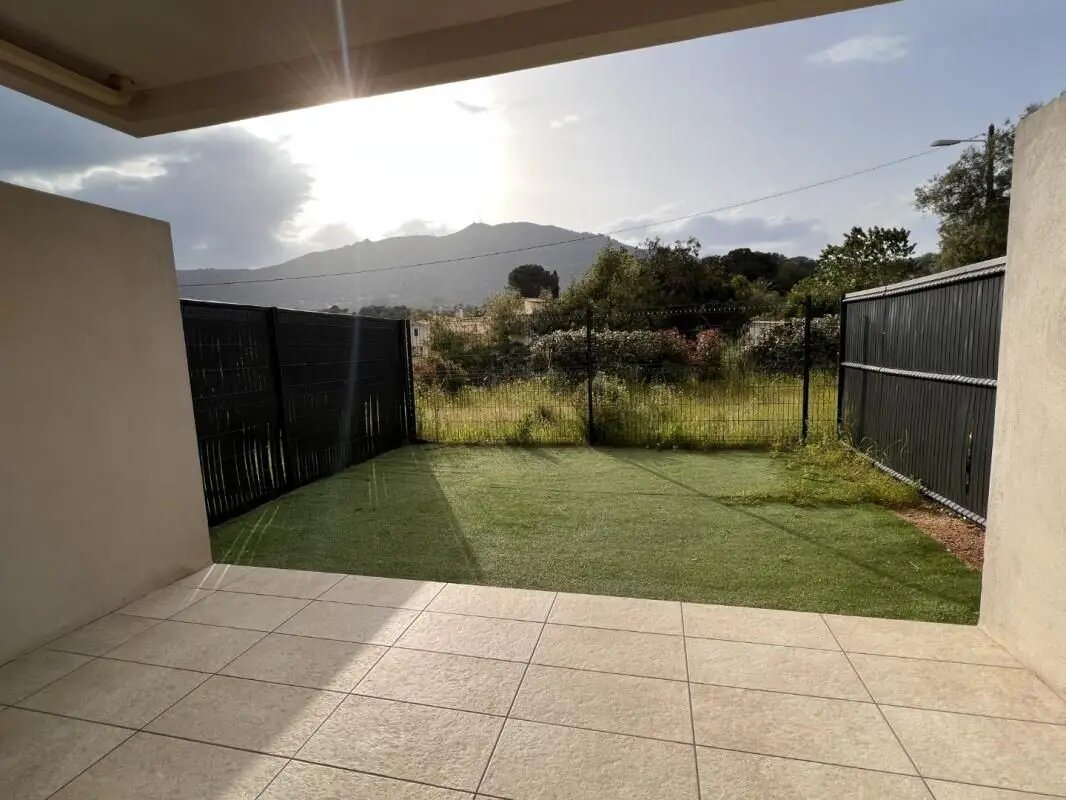 Appartement à louer, 65m², Ajaccio