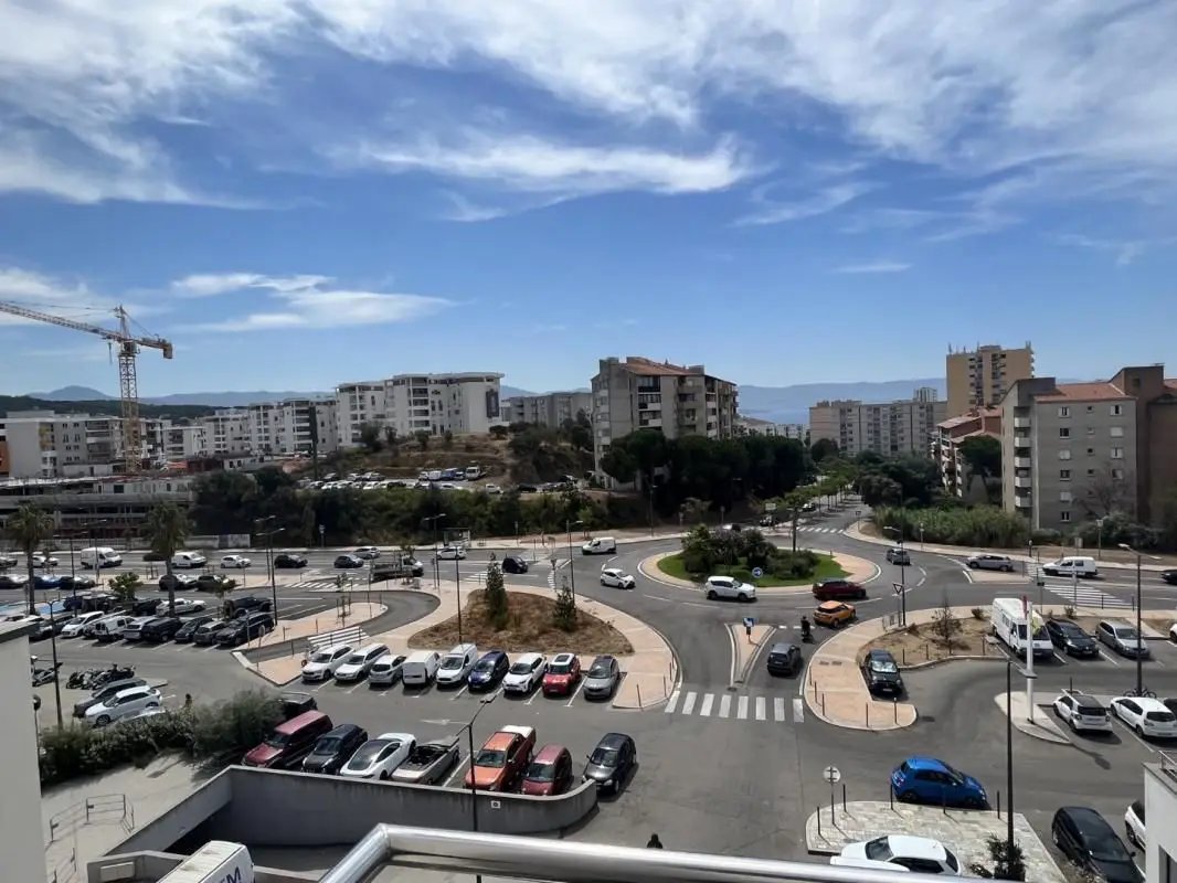 Appartement à louer, 75m², Ajaccio