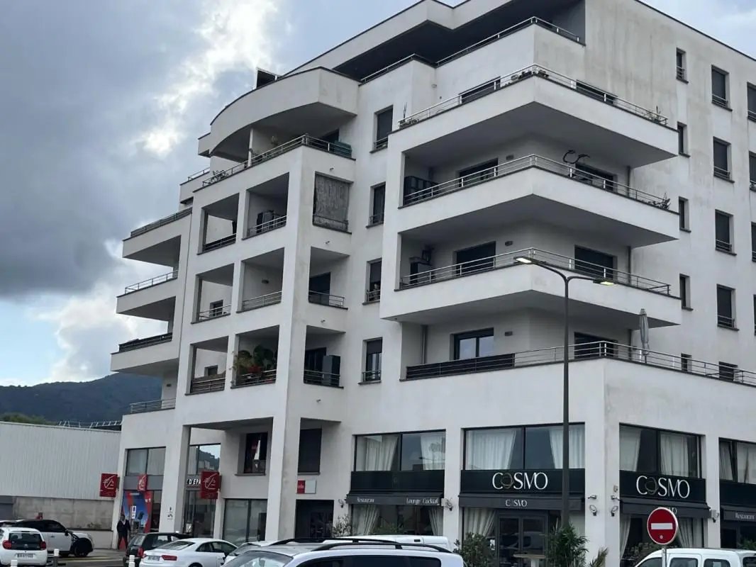 Appartement à louer, 75m², Ajaccio