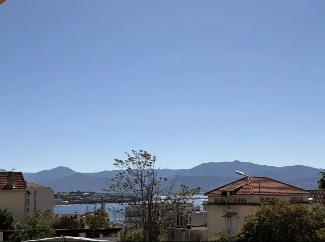 Appartement à louer, 48m², Ajaccio