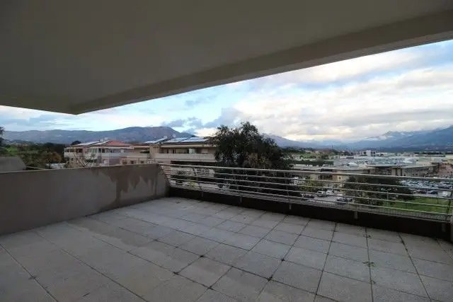 Appartement à louer, 44m², Sarrola-Carcopino