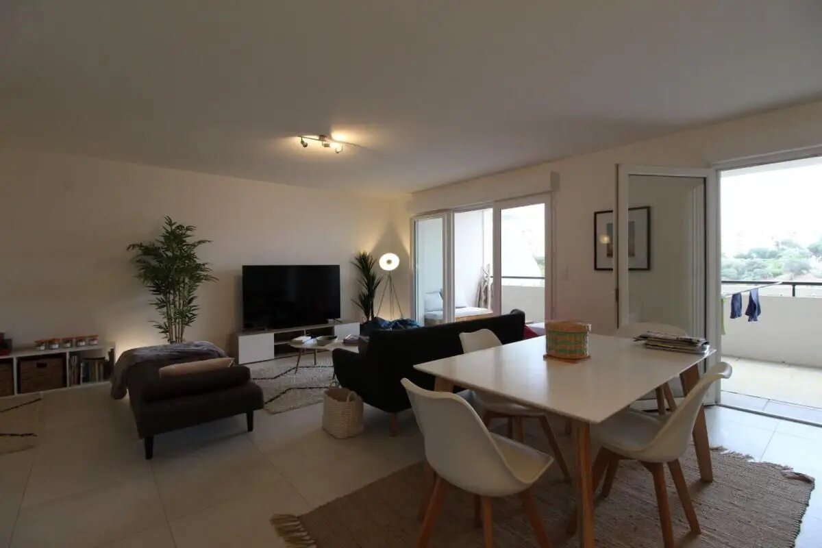 Appartement à louer, 91m², Ajaccio
