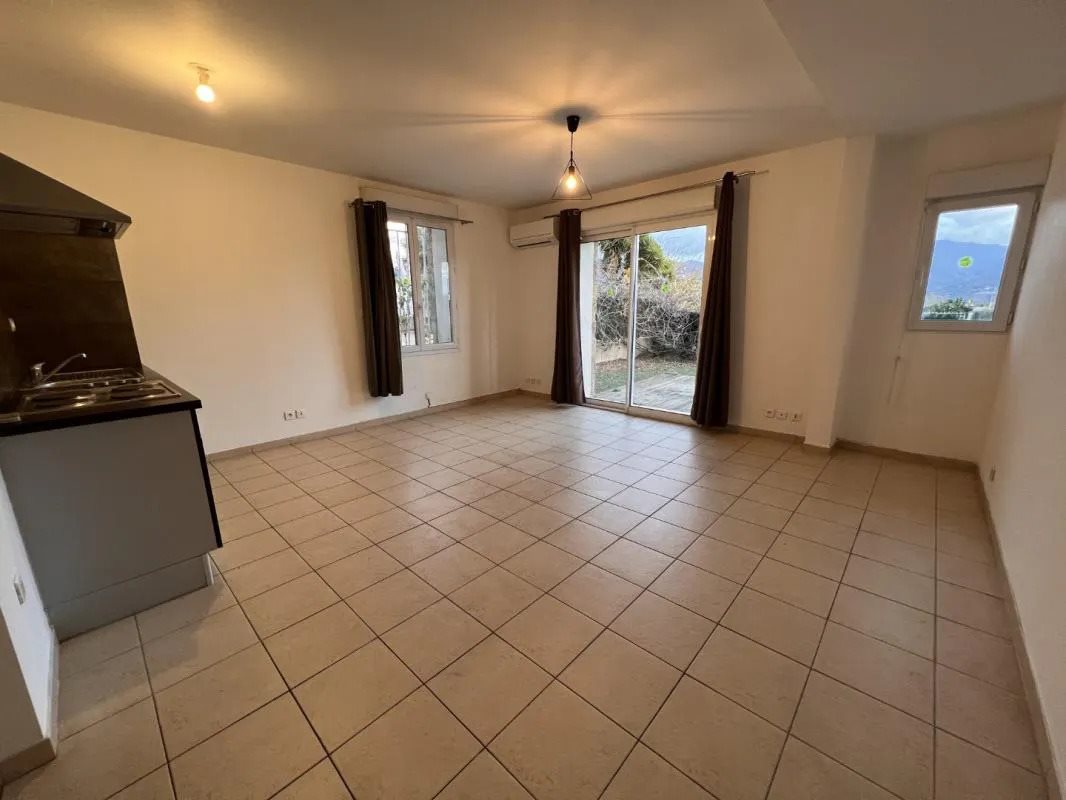 Appartement à louer, 44m², Bastelicaccia