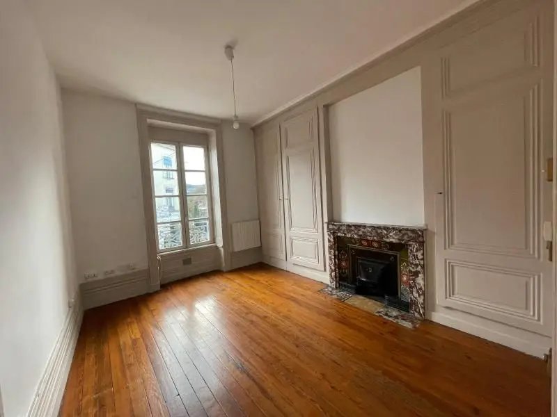 Appartement à louer, 42m², Neuville-sur-Saône