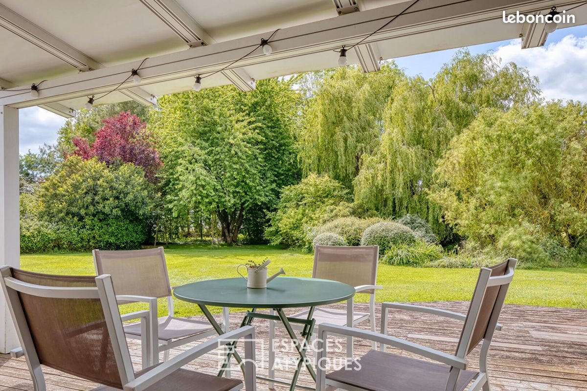 Maison à vendre, 176m², Saint-Léger-de-Rôtes