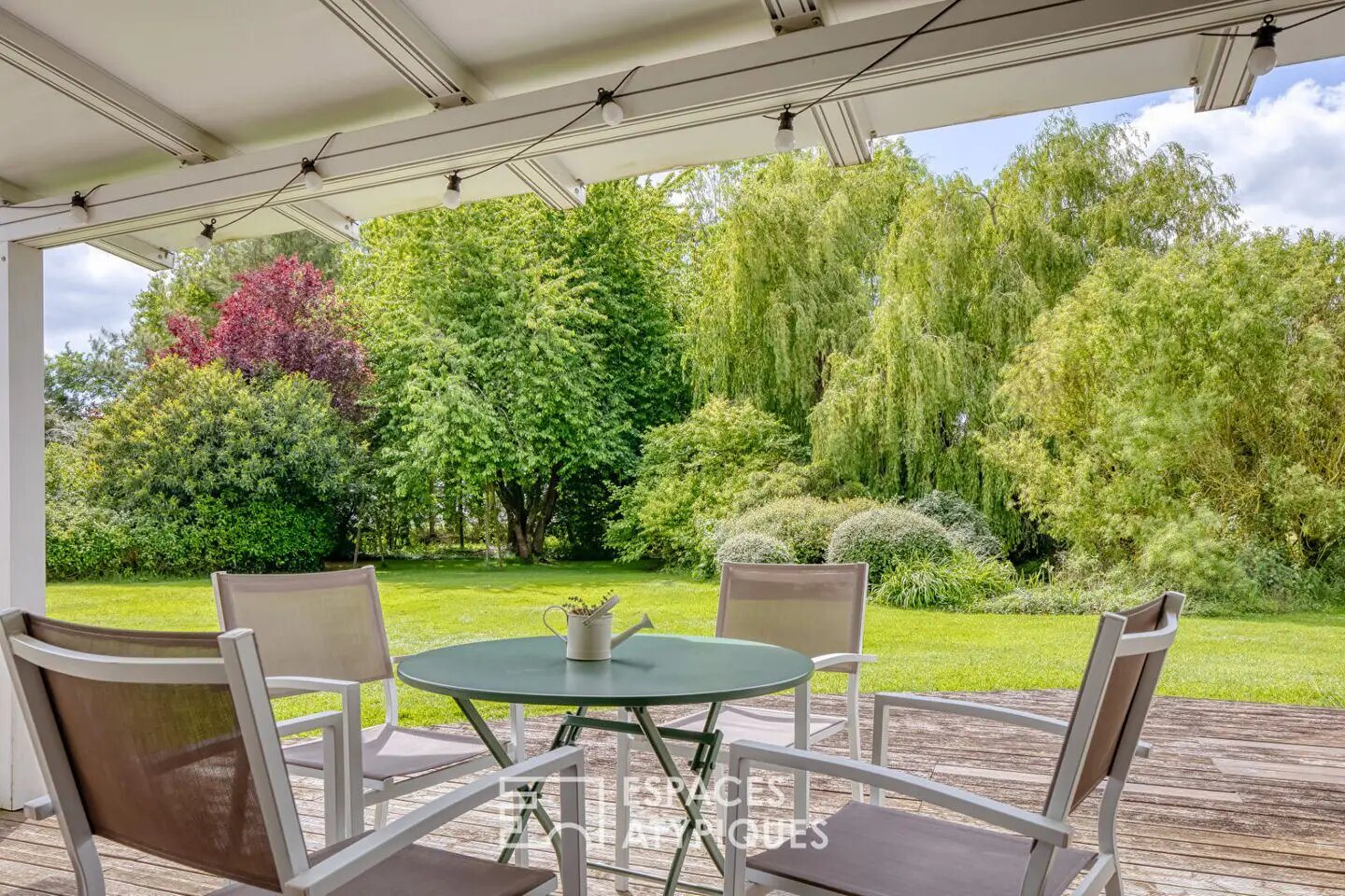 Maison à vendre, 176m², Saint-Léger-de-Rôtes
