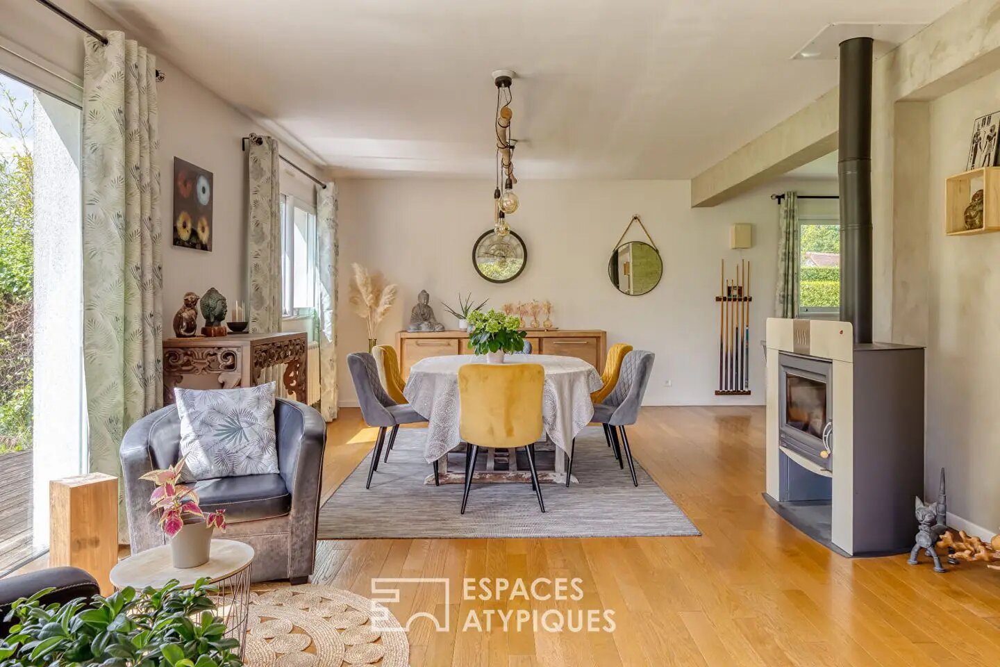 Maison à vendre, 176m², Saint-Léger-de-Rôtes