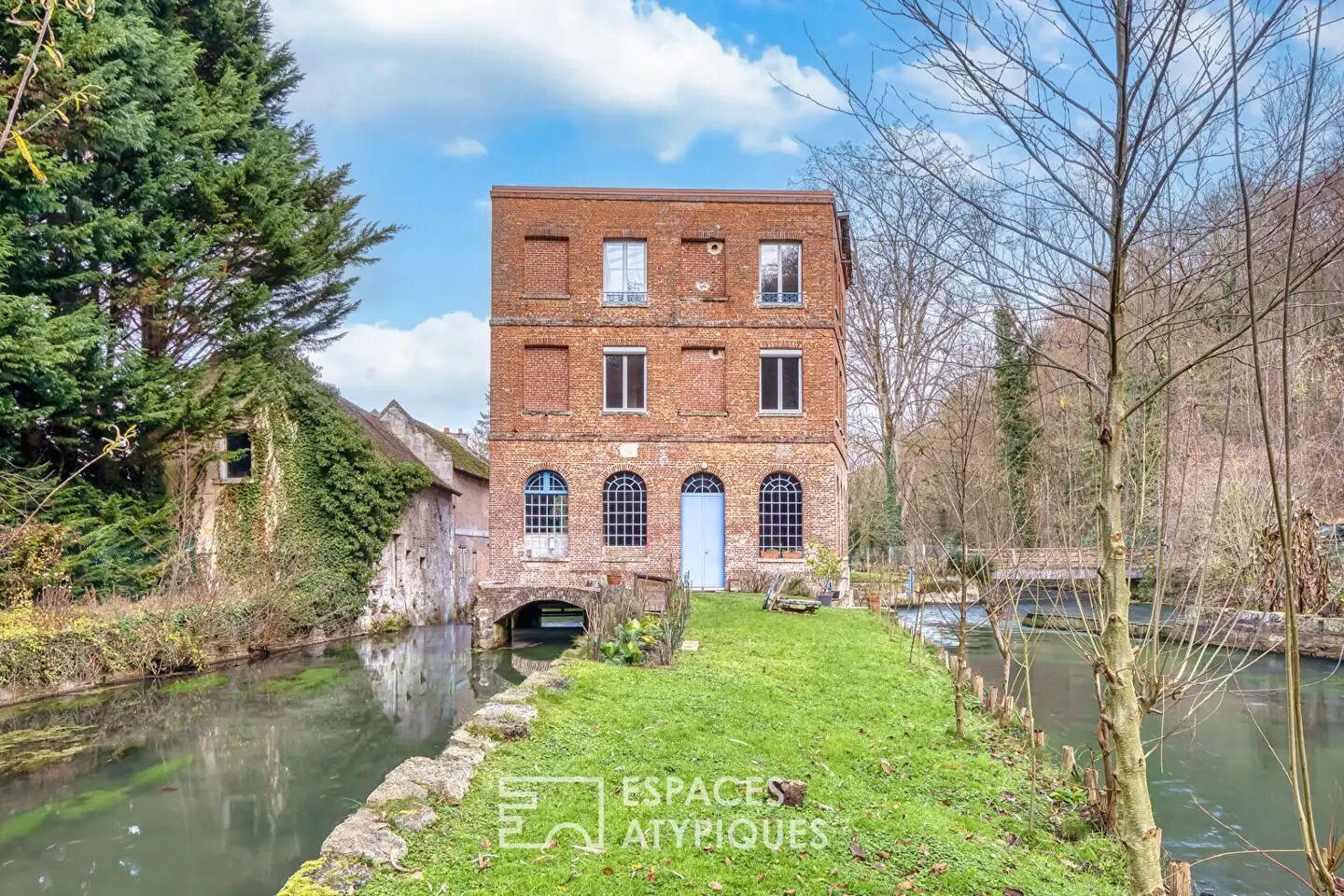 Maison à vendre, 158m², Hondouville