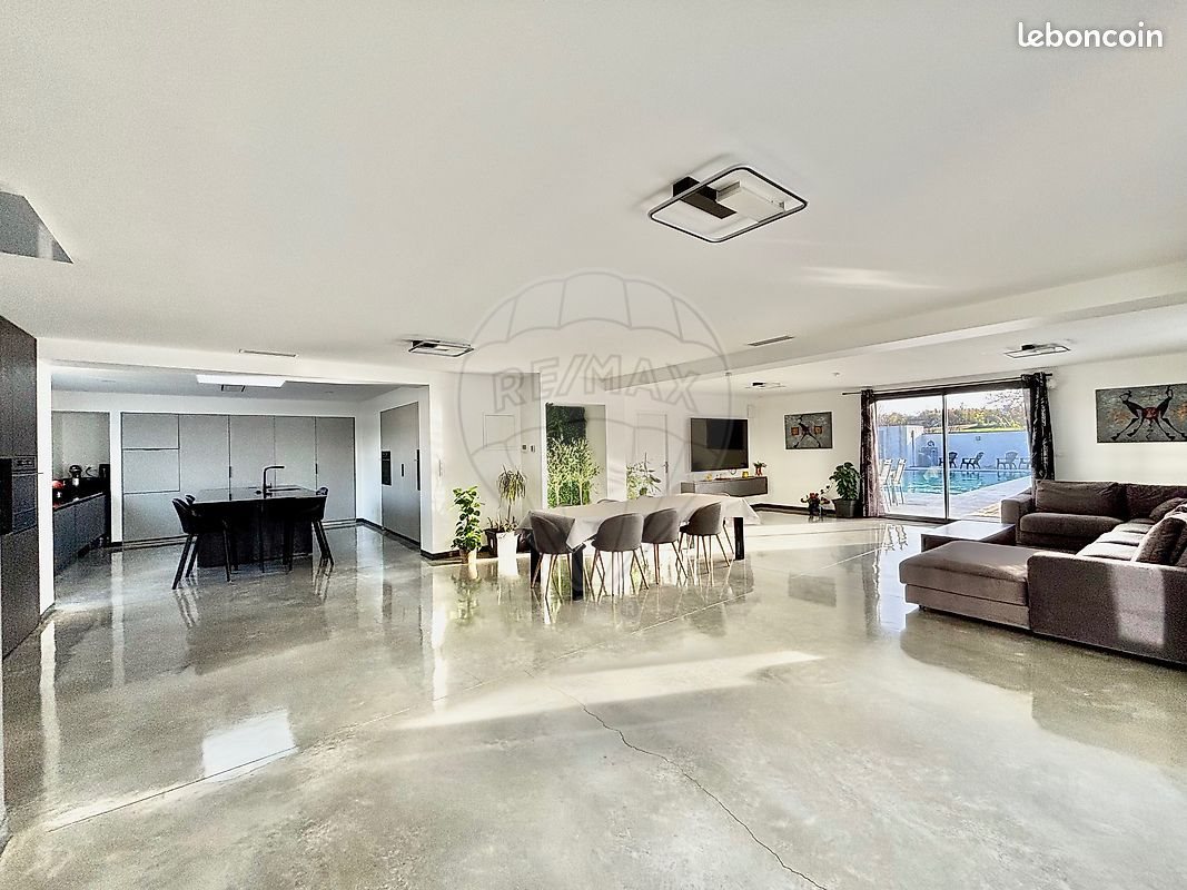 Maison à vendre, 262m², Saint-Priest