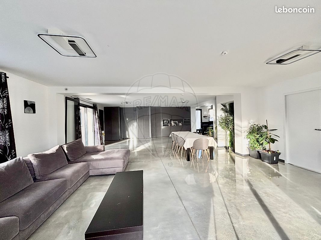 Maison à vendre, 262m², Saint-Priest