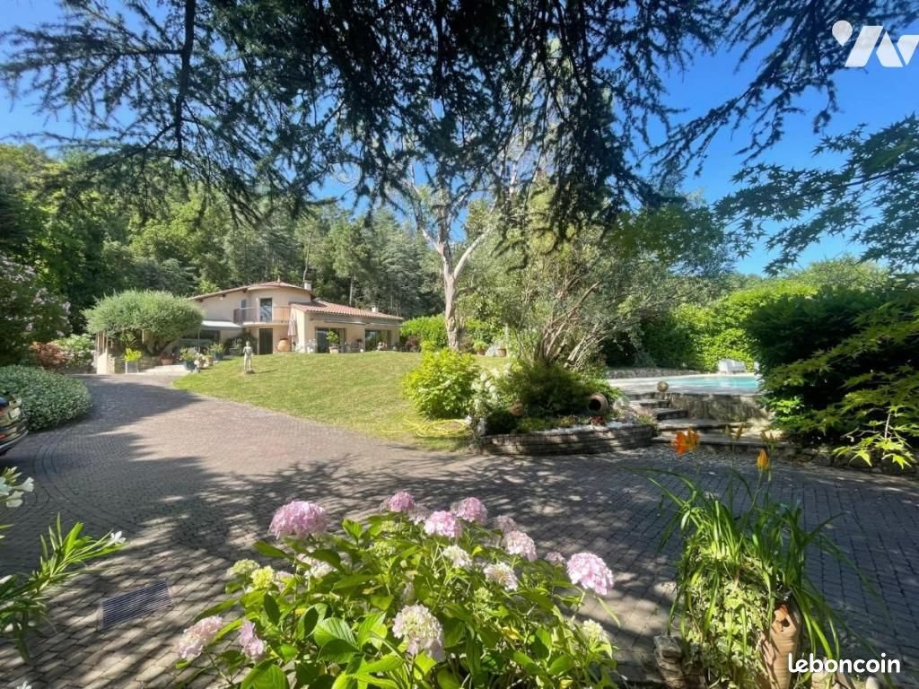 Maison à vendre, 200m², Saint-Jean-de-Muzols