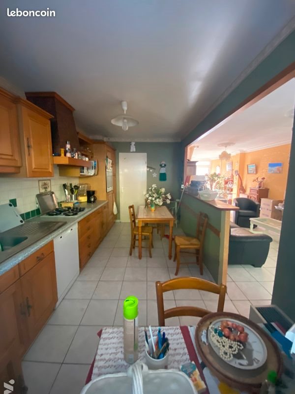 Maison à vendre, 97m², Laval