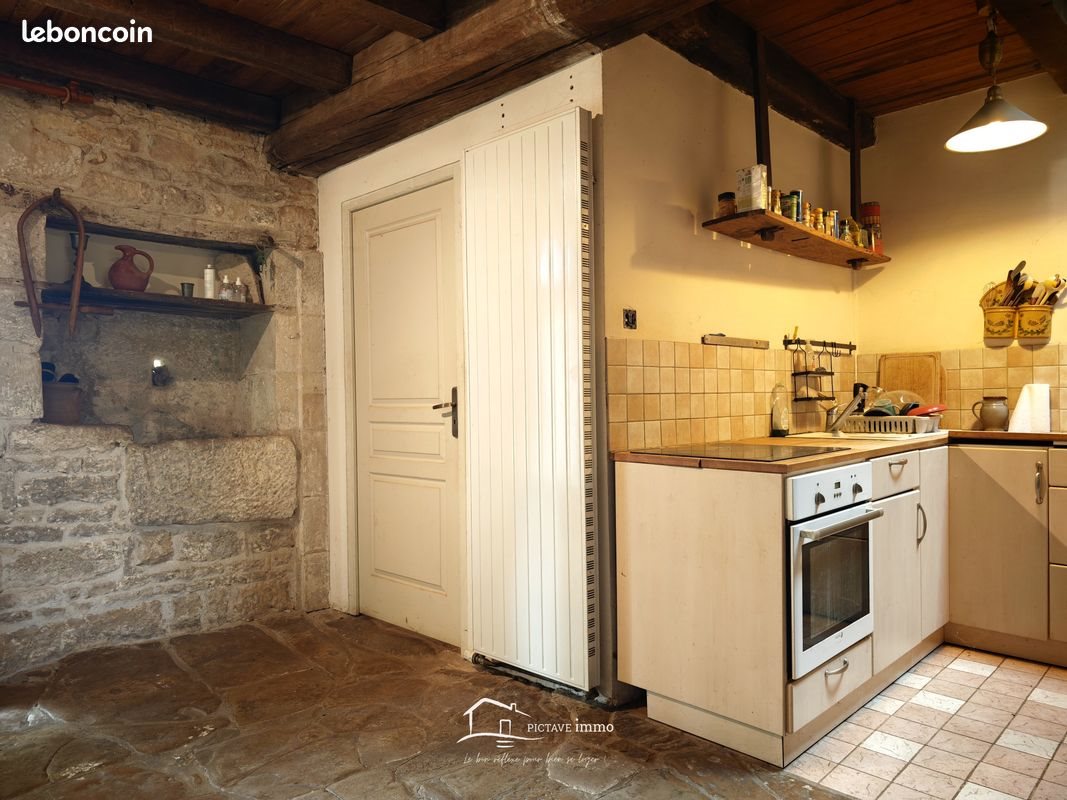 Maison à vendre, 202m², Saint-Coutant