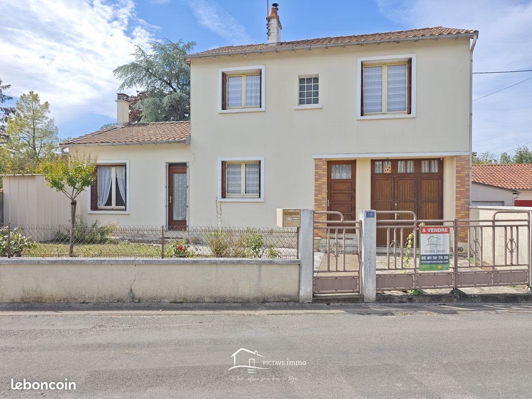 Maison à vendre, 95m², Lezay