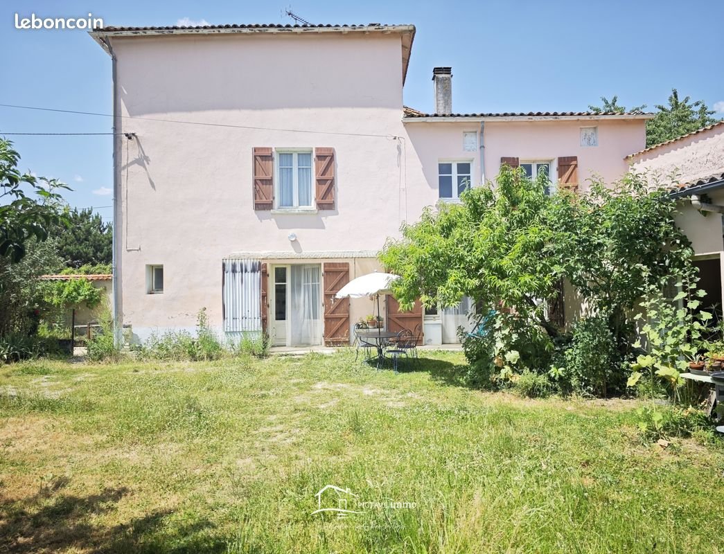 Maison à vendre, 105m², Chef-Boutonne