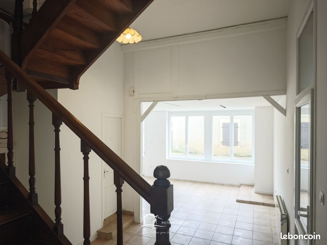 Maison à vendre, 125m², Lezay