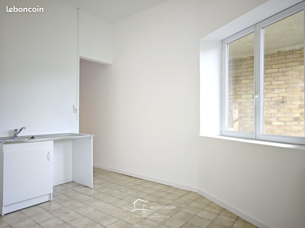 Maison à vendre, 125m², Lezay