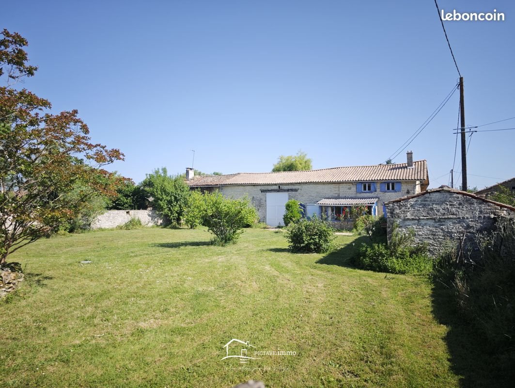 Maison à vendre, 140m², Lezay