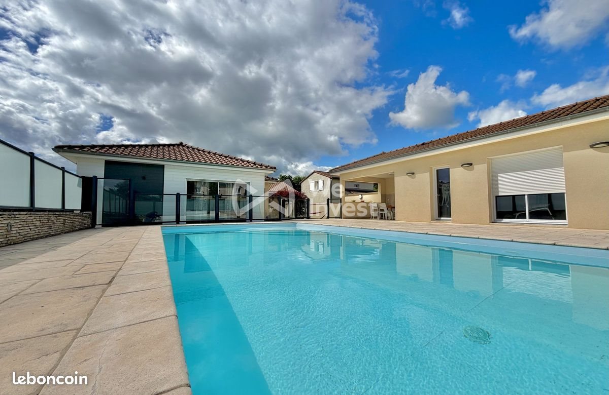 Maison à vendre, 223m², Mozac