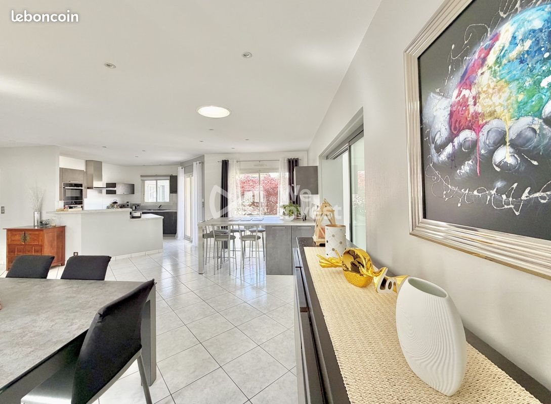 Maison à vendre, 223m², Mozac
