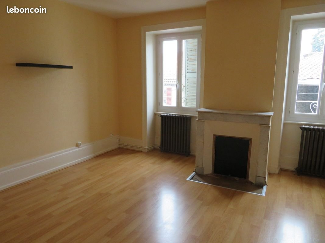 Appartement à louer, 80m², Billom