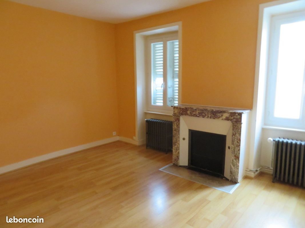 Appartement à louer, 80m², Billom