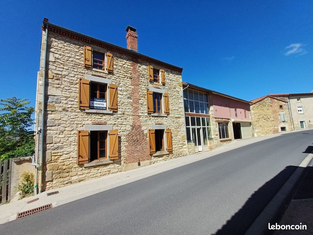 Maison à vendre, 128m², Montmorin