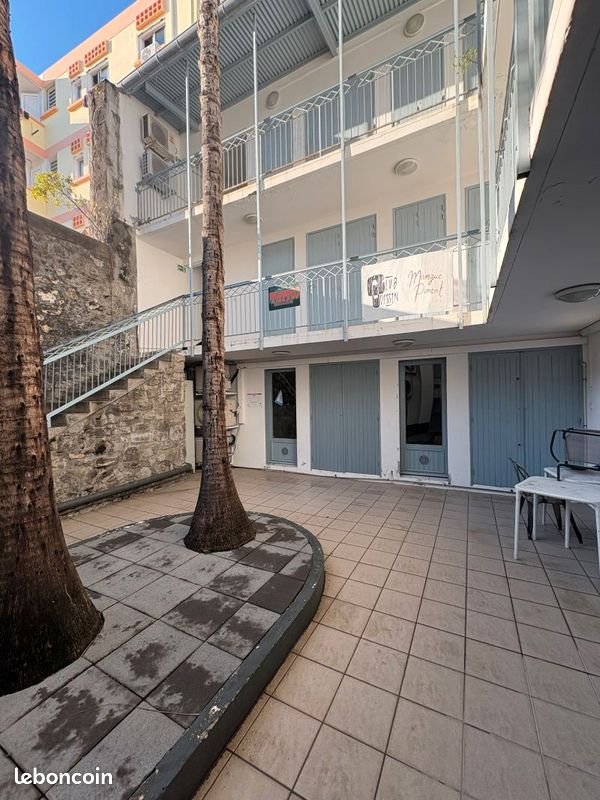 Appartement à louer, 111m², Le Brûlé