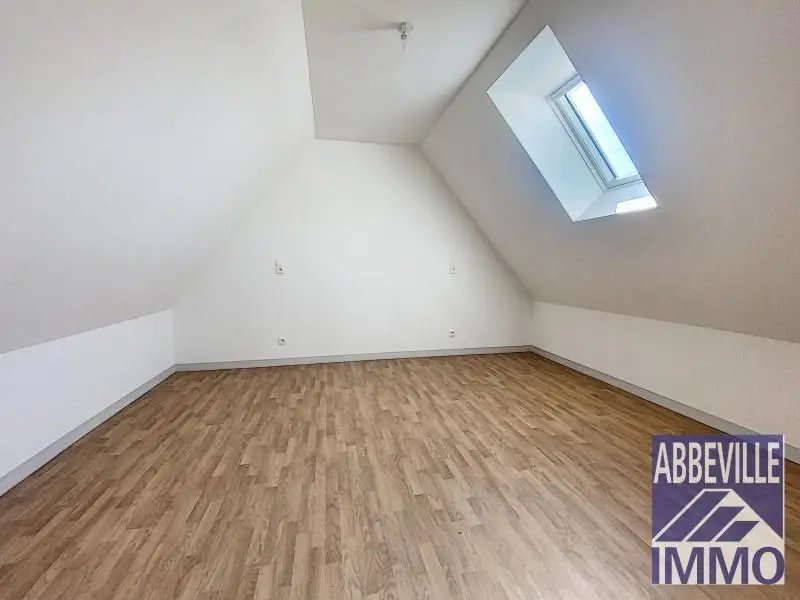 Maison à louer, 67m², Caours