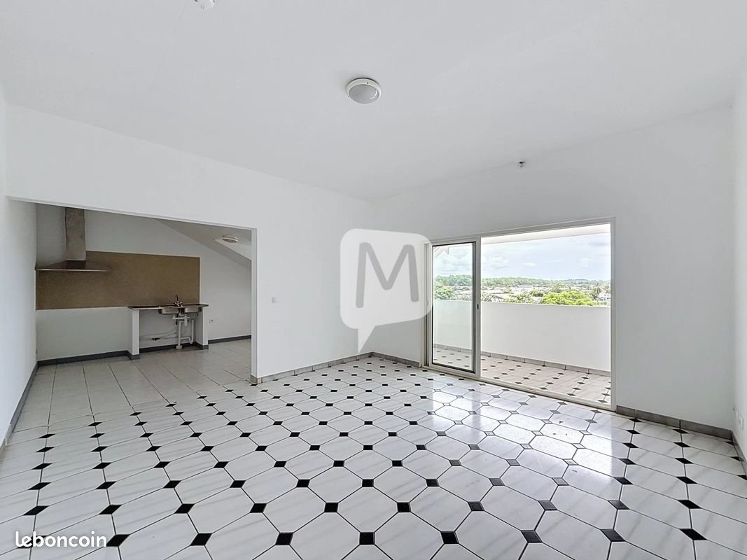 Appartement à louer, 69m², Kourou