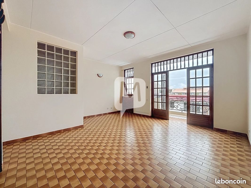 Appartement à louer, 62m², Remire-Montjoly