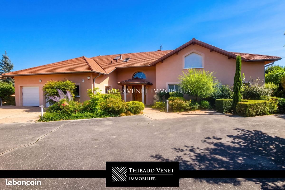 Maison à vendre, 351m², Bourg-en-Bresse