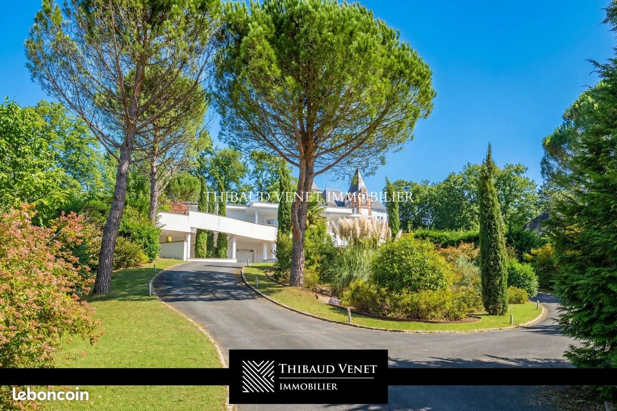 Maison à vendre, 329m², Lons-le-Saunier
