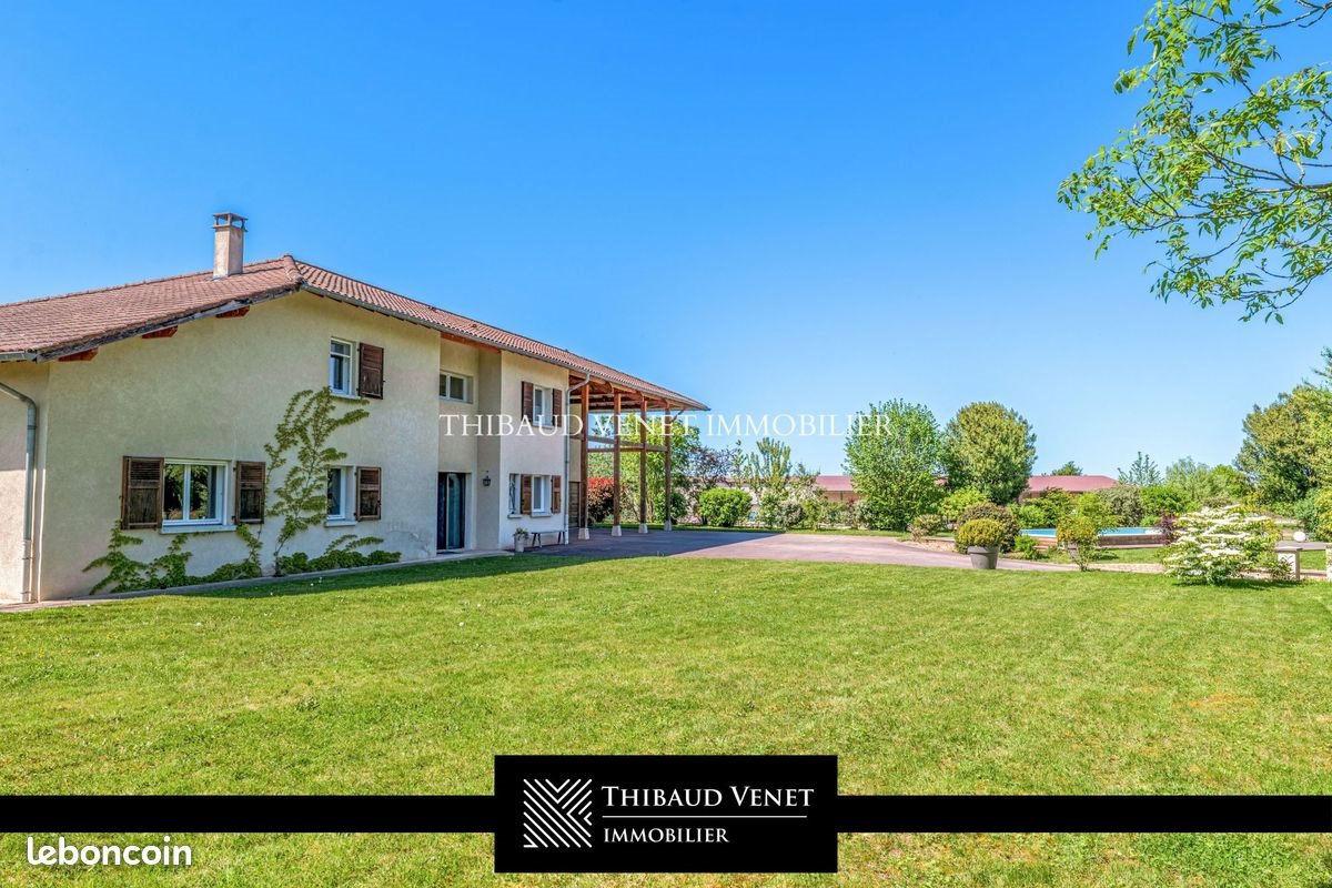 Maison à vendre, 199m², Bourg-en-Bresse