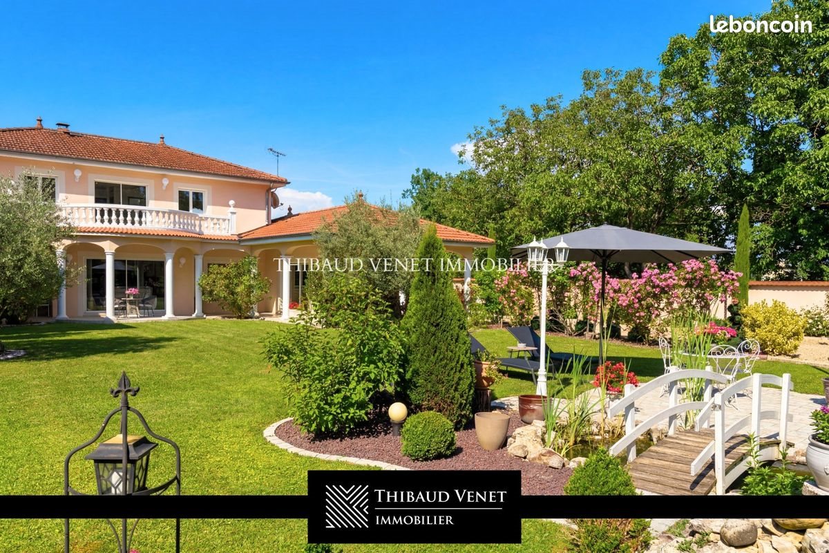 Maison à vendre, 351m², Bourg-en-Bresse