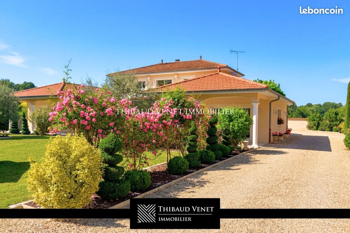 Maison à vendre, 351m², Bourg-en-Bresse