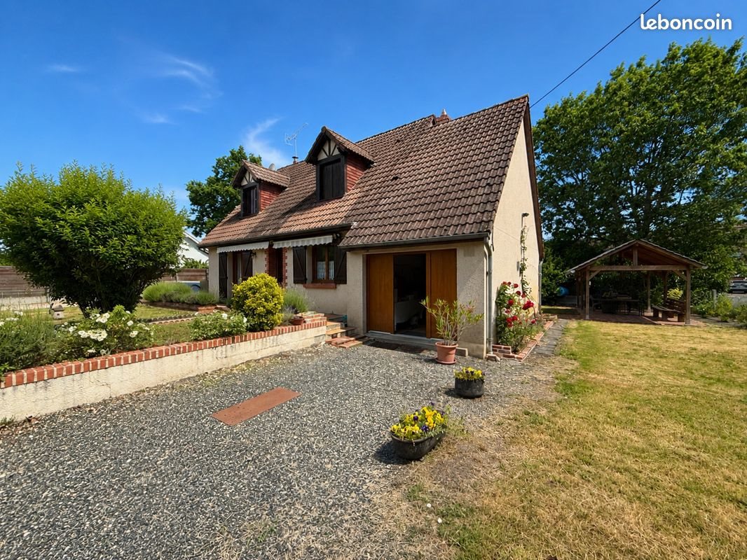 Maison à vendre, 116m², Saint-Viâtre