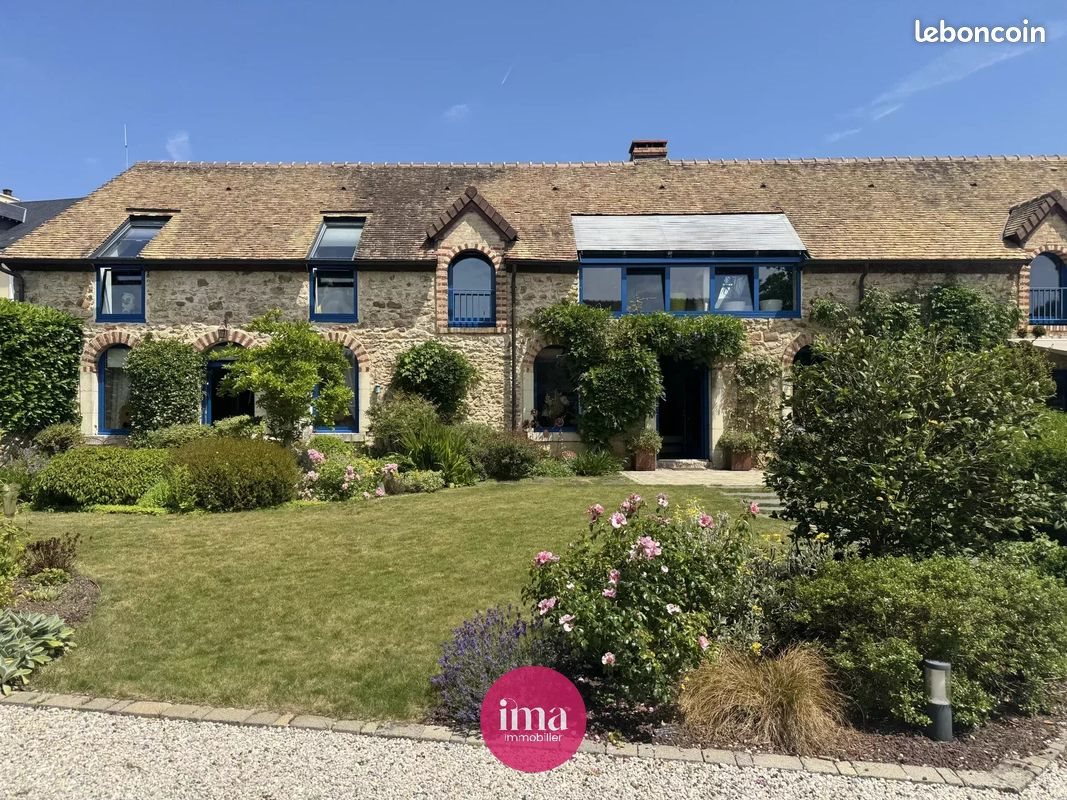 Maison à vendre, 249m², Saint-Pavace