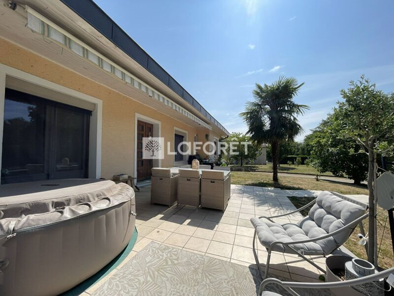 Maison à vendre, 121m², Chaveyriat