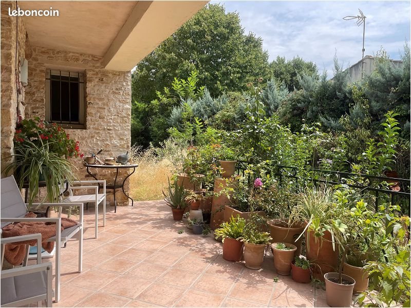 Maison à louer, 109m², Uzès