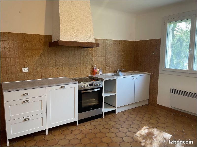 Maison à louer, 109m², Uzès