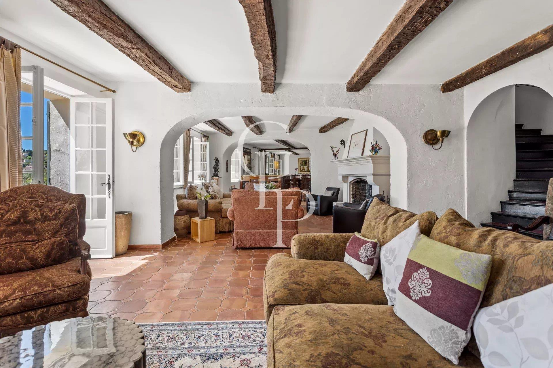 Maison à vendre, 400m², Grasse