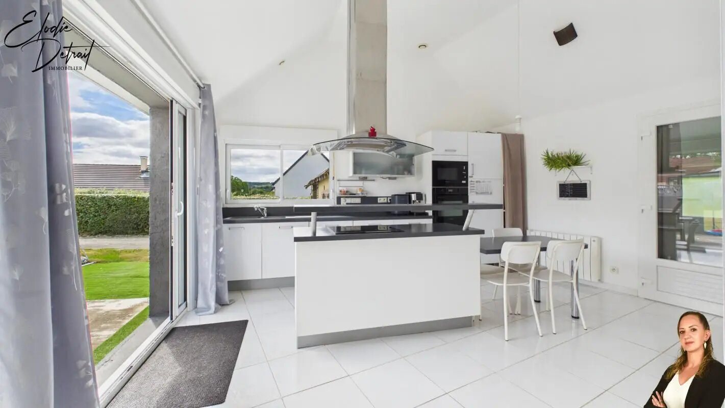 Maison à vendre, 122m², Sainte-Sabine-sur-Longève