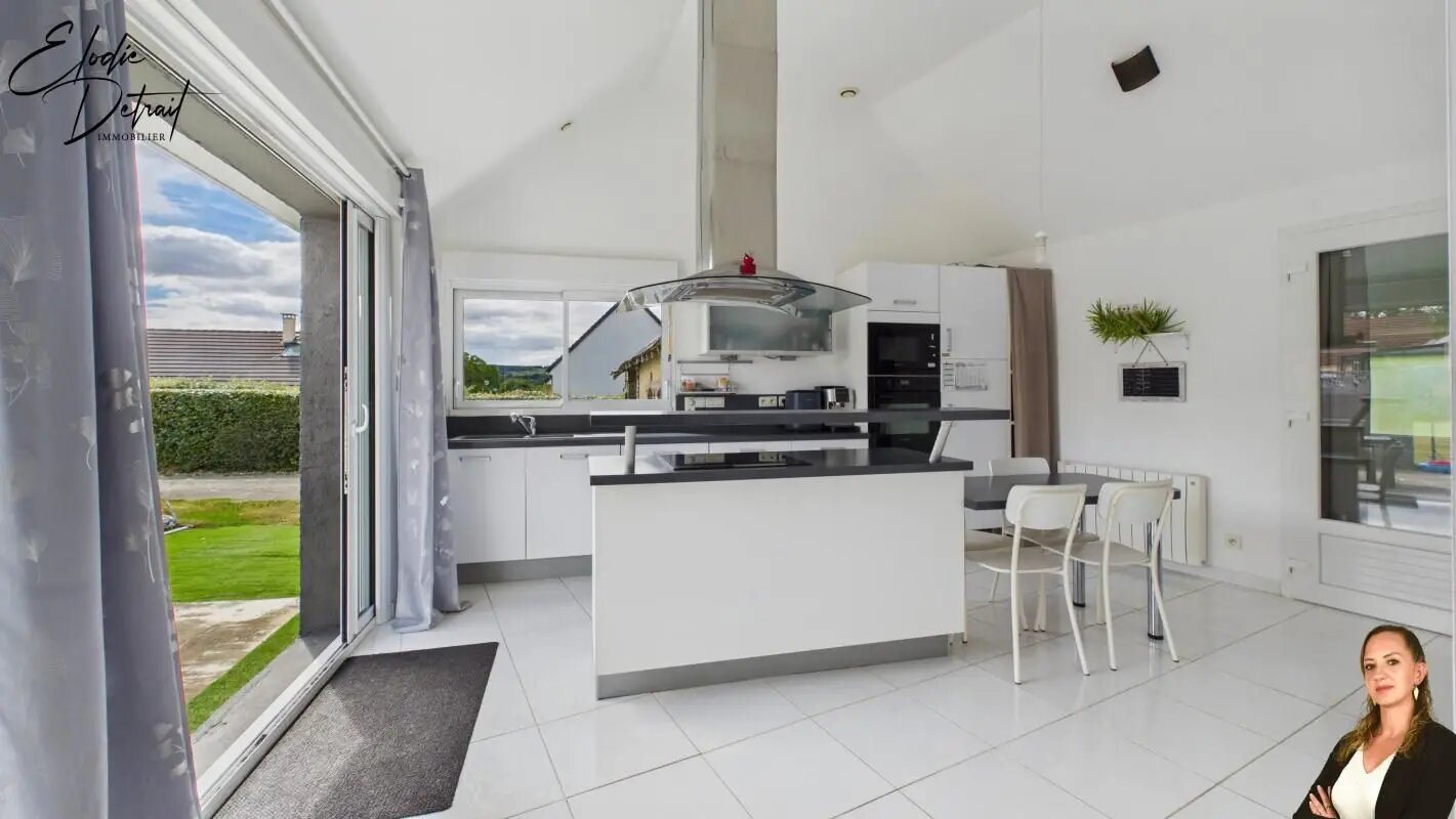 Maison à vendre, 122m², Sainte-Sabine-sur-Longève