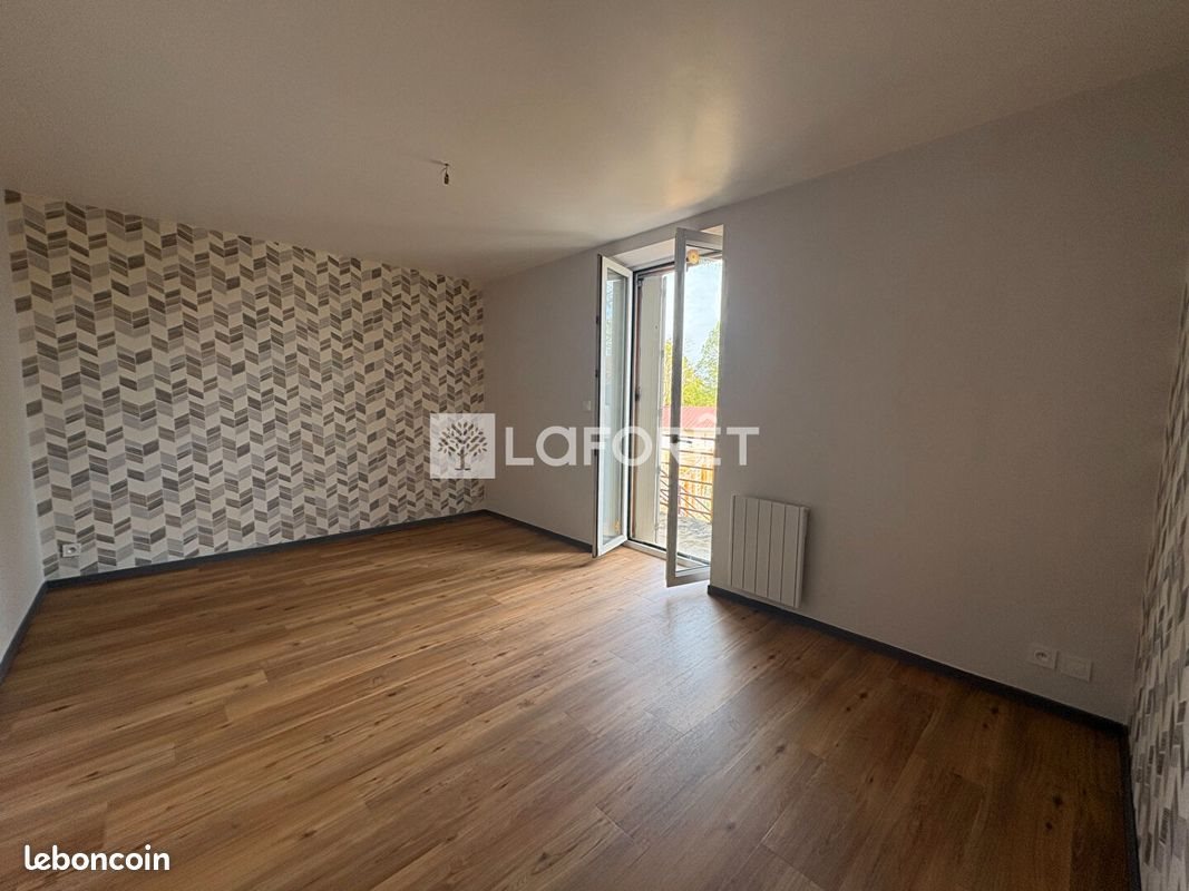 Appartement à louer, 54m², Briennon