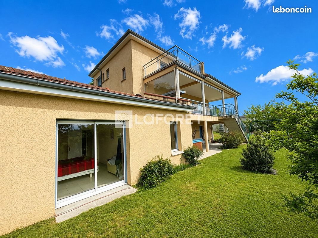 Maison à vendre, 180m², Saint-Victor-sur-Rhins