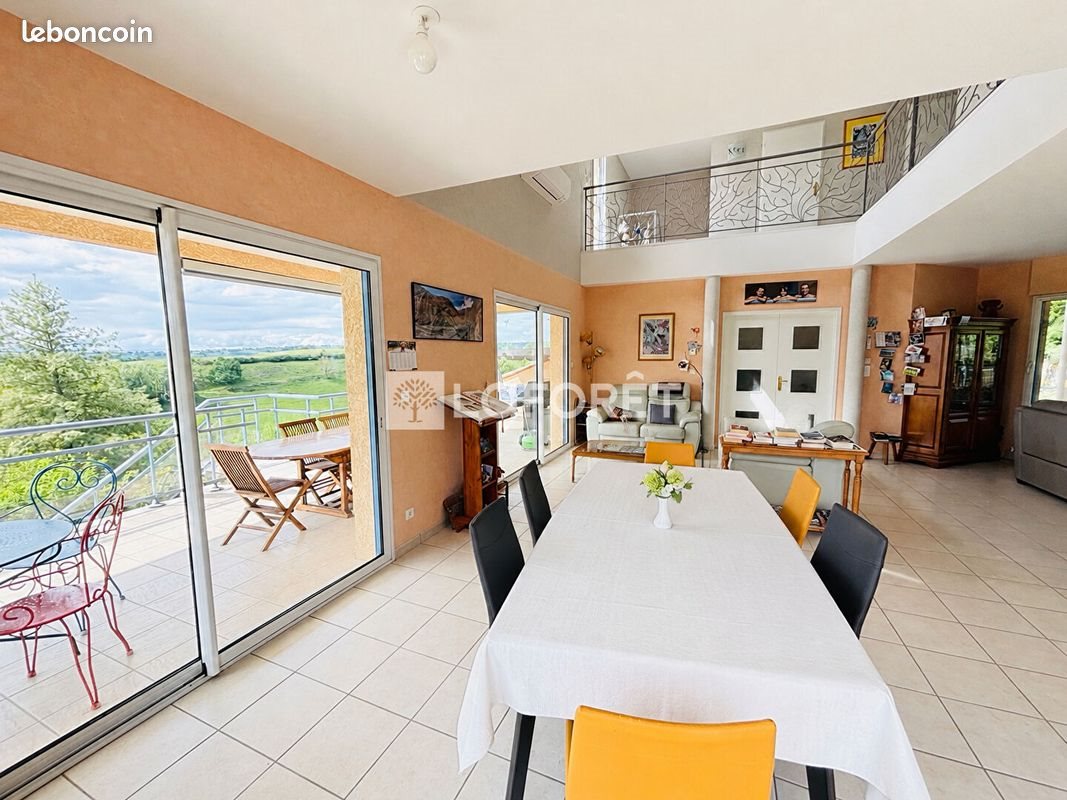 Maison à vendre, 180m², Saint-Victor-sur-Rhins