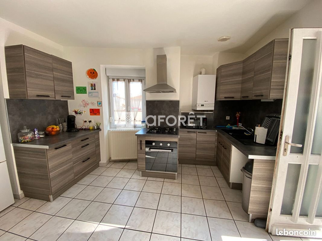 Appartement à louer, 75m², Mably