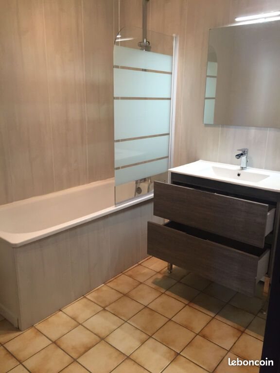 Appartement à louer, 85m², Saint-Symphorien-de-Lay